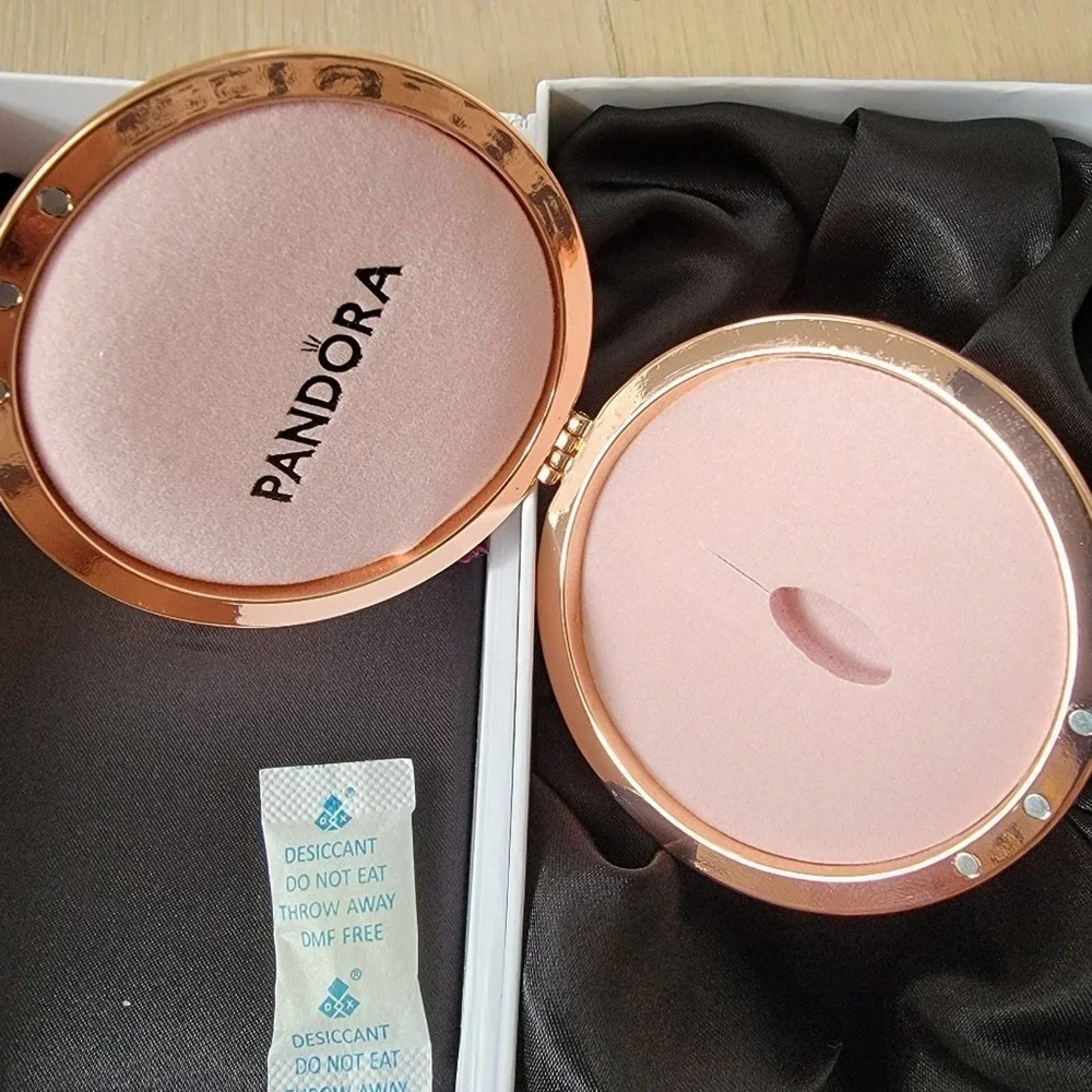 🛑 2 / $40 Sale! PANDORA limited edition holiday 2020 ornament NWT